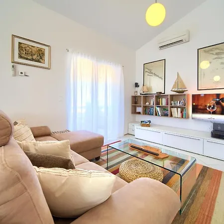Apartament Sea & Wine With Terrace & Scenic Sea View,