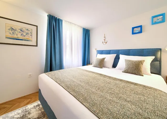 Apartament Sea & Wine With Terrace & Scenic Sea View, Punat