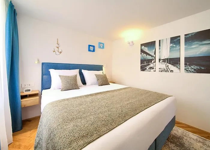 Apartament Sea & Wine With Terrace & Scenic Sea View, Punat