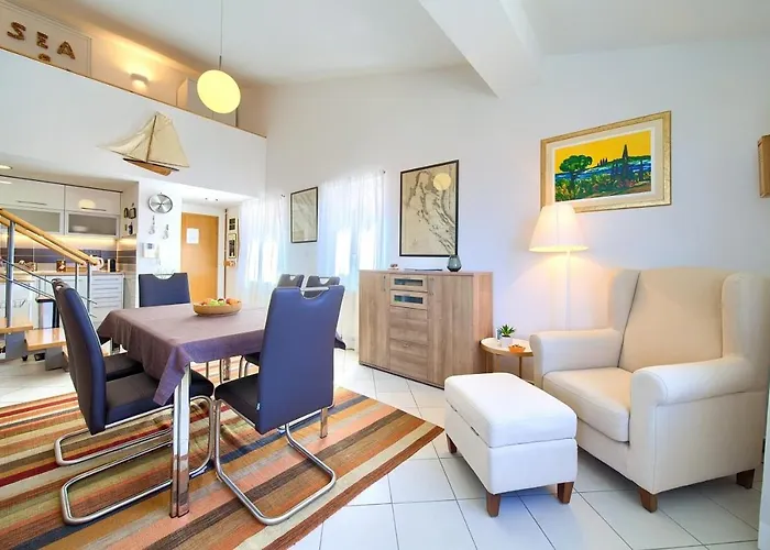 Apartament Sea & Wine With Terrace & Scenic Sea View,