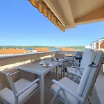 Sea & Wine With Terrace & Scenic Sea View, Punat