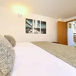 Sea & Wine With Terrace & Scenic Sea View, * بونات