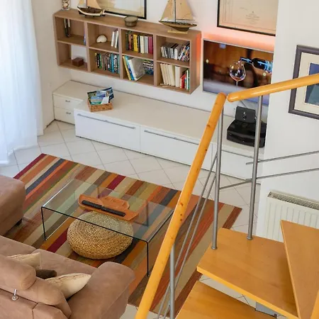 Sea & Wine With Terrace & Scenic Sea View, Punat