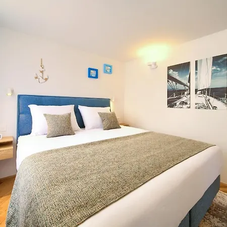 Appartement Sea & Wine With Terrace & Scenic Sea View, Punat