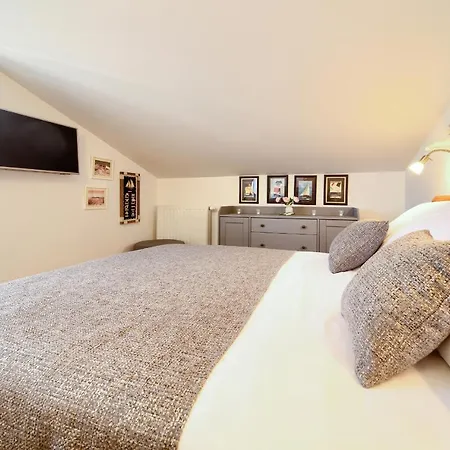 Apartment Sea & Wine With Terrace & Scenic Sea View, *