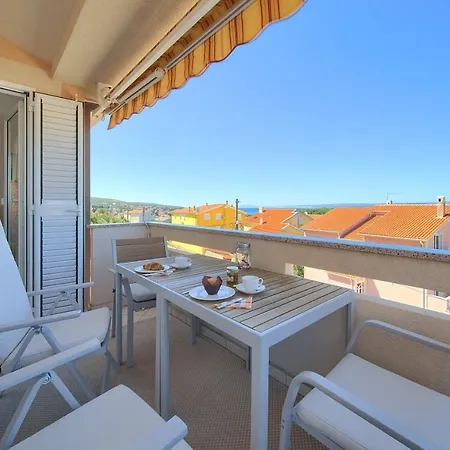 Sea & Wine With Terrace & Scenic Sea View, Punat