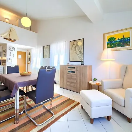 Apartment Sea & Wine With Terrace & Scenic Sea View,