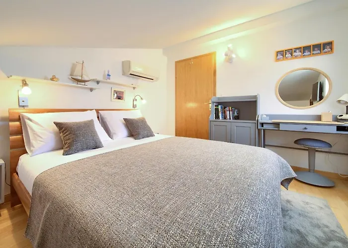 Appartamento Sea & Wine With Terrace & Scenic Sea View, Punat