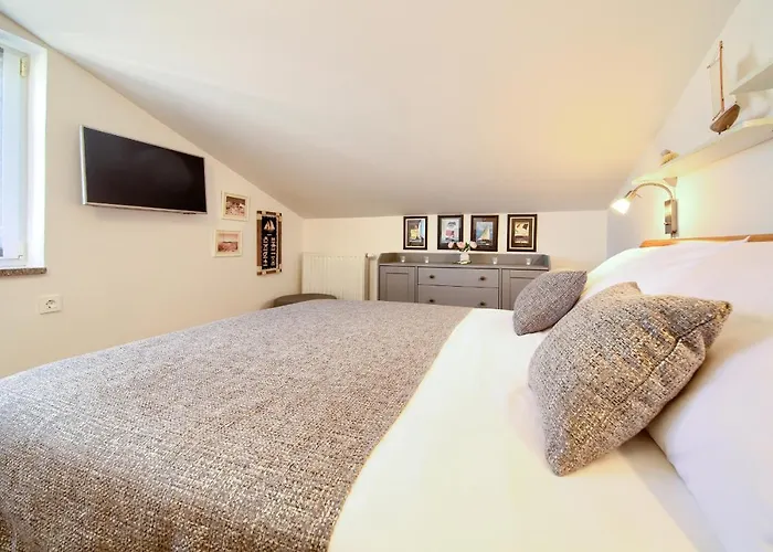Appartamento Sea & Wine With Terrace & Scenic Sea View, *